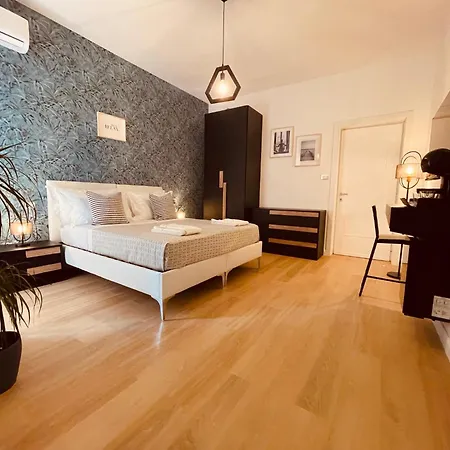 Carducci 83 Bed & Breakfast 4*