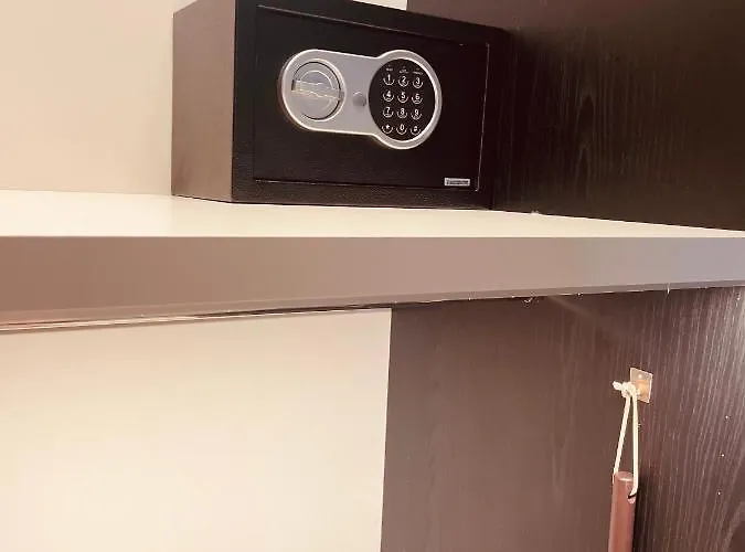 לינה וארוחת בוקר Carducci 83 פסקרה