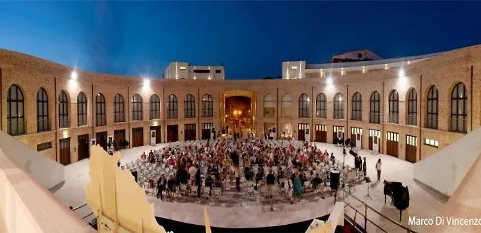 Carducci 83 4* פסקרה